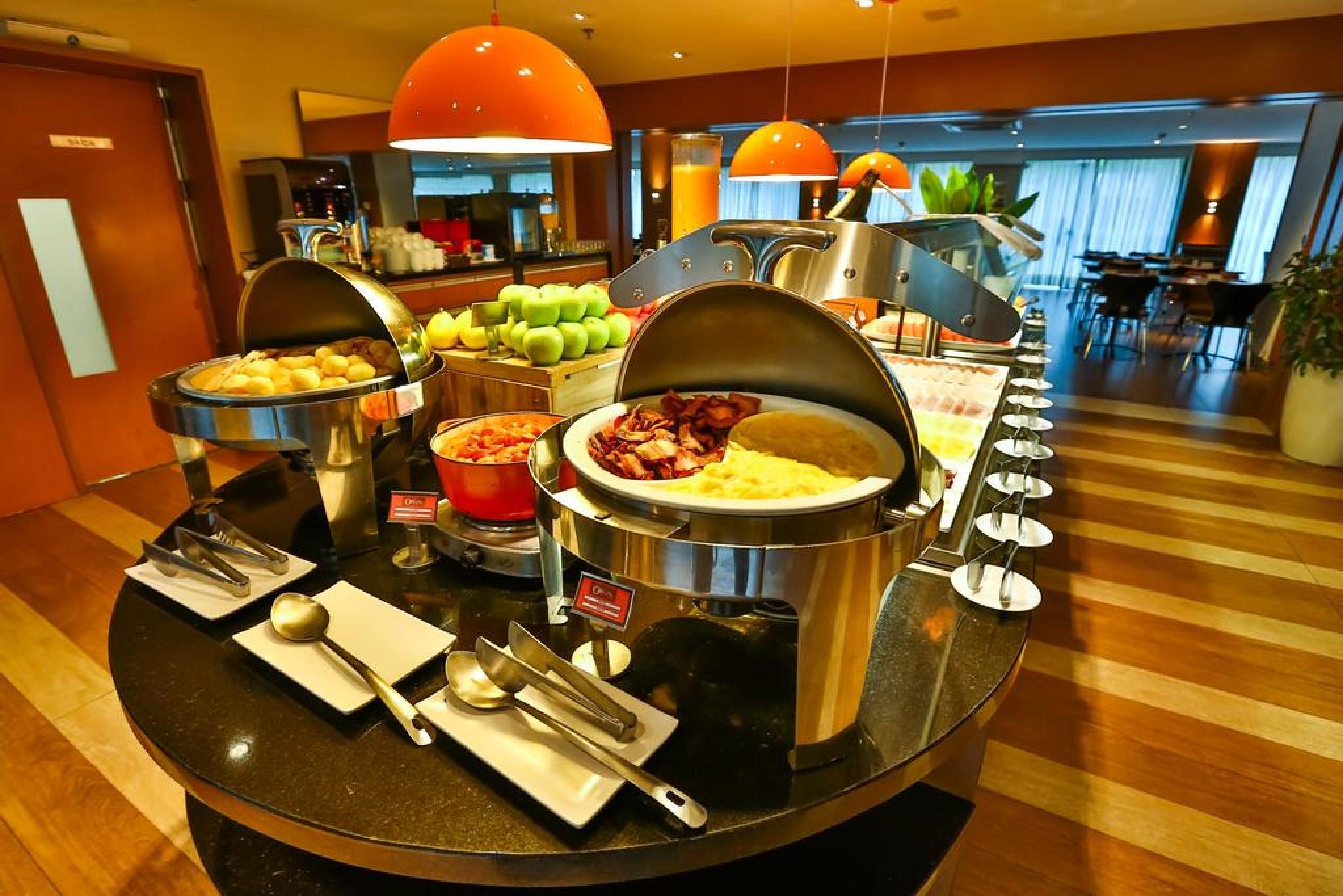 Quality Hotel & Suites Brasília Exterior photo