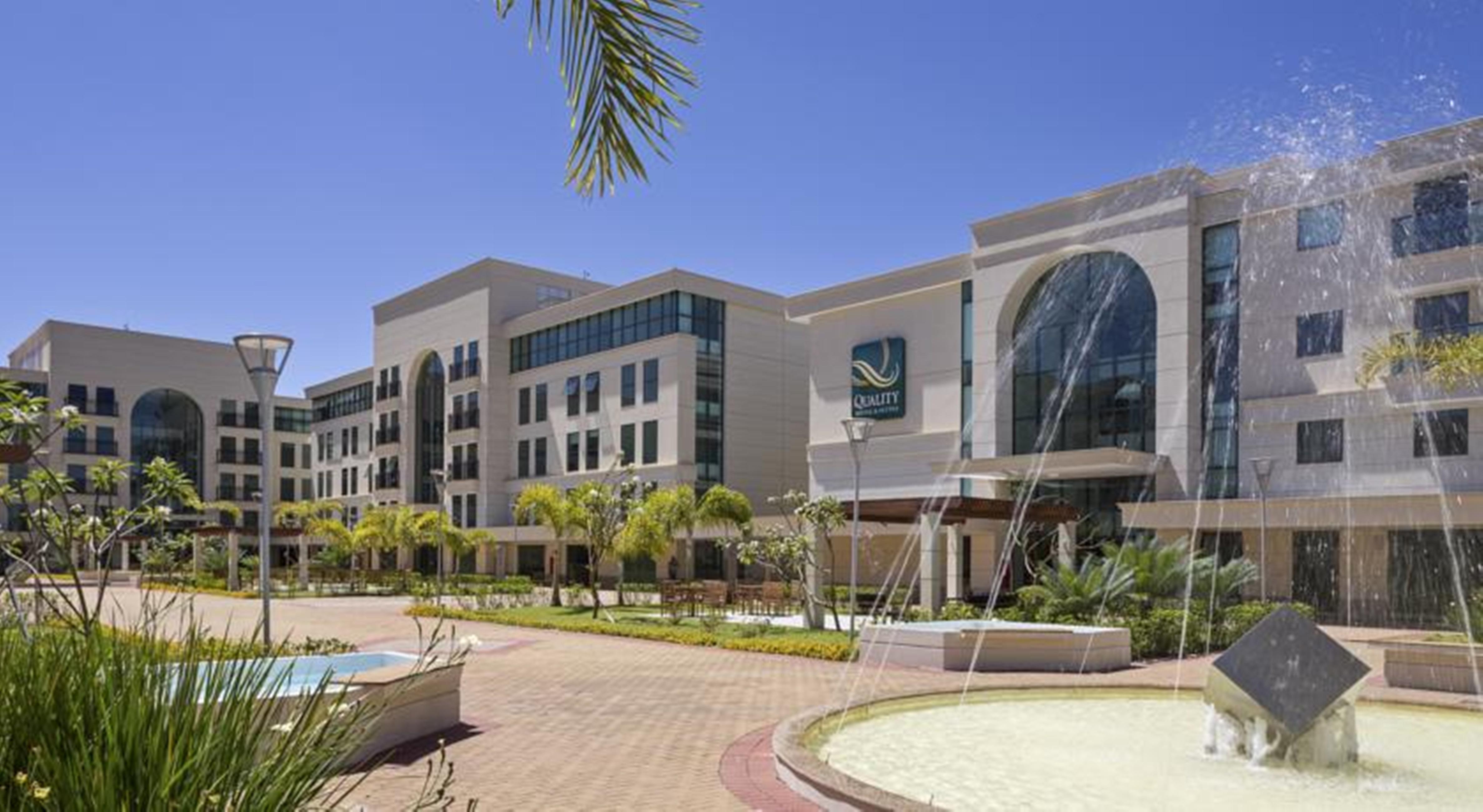 Quality Hotel & Suites Brasília Exterior photo