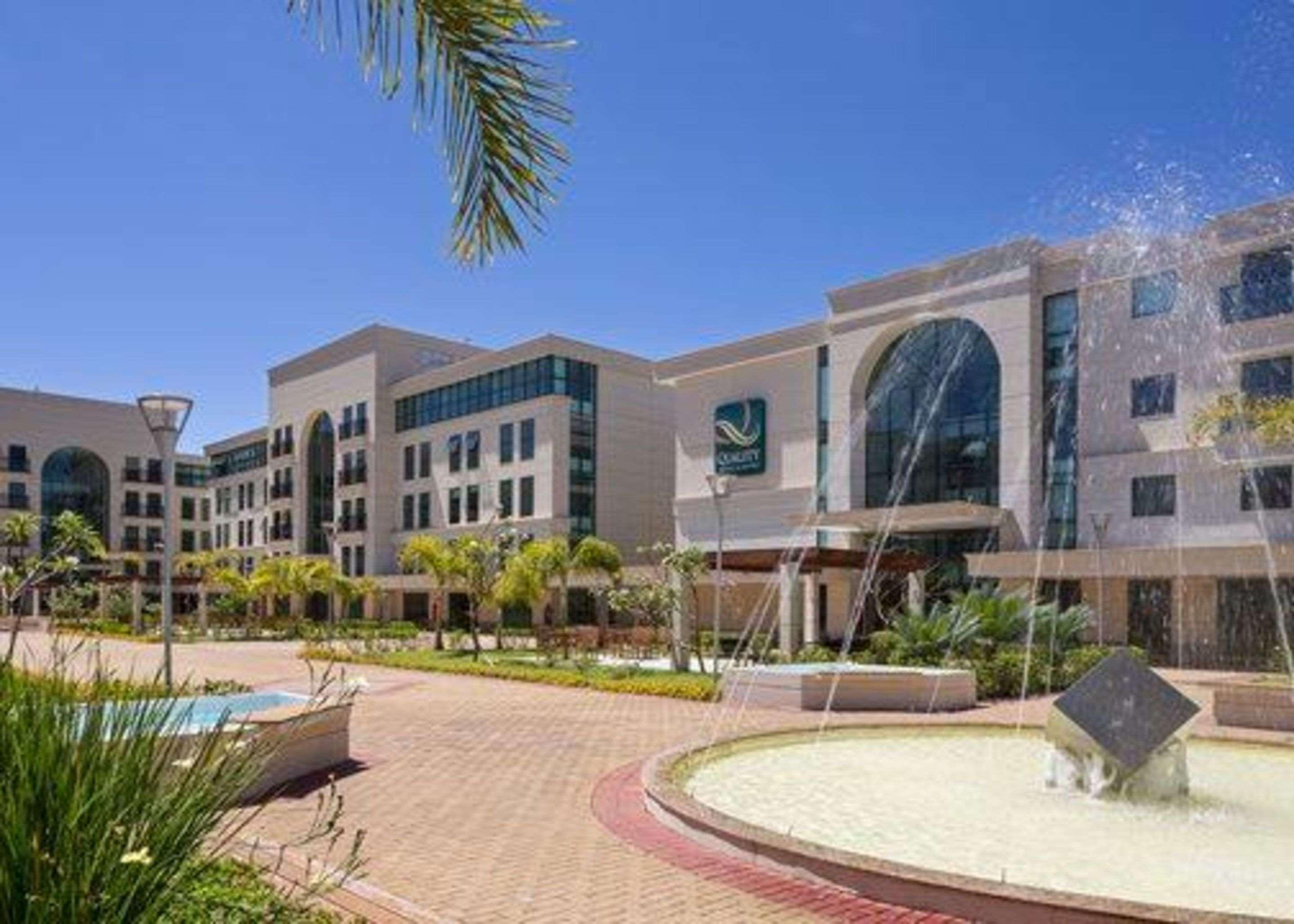 Quality Hotel & Suites Brasília Exterior photo